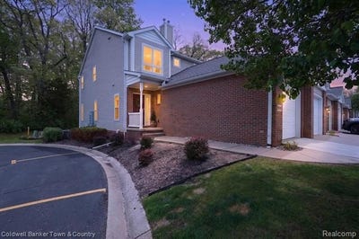 /international/us/5551-woodruff-shore-drive-brighton-twp-mi-110108351811/