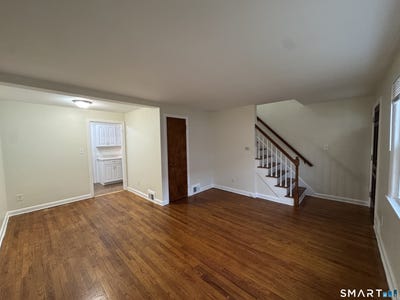 /international/us/1164-whitney-avenue-hamden-ct-110108253237/
