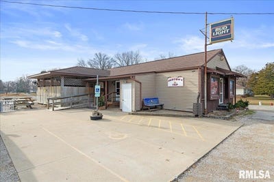 /international/us/104-w-taylorville-road-taylorville-il-110104515834/