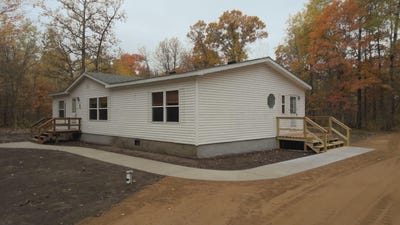/international/us/2901-laura-rose-circle-pine-river-mn-110104629293/