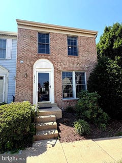 /international/us/9733-sassafras-court-manassas-va-110120425679/