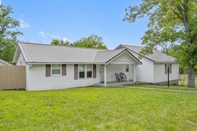 /international/us/122-state-road-mm-buffalo-mo-110101360182/