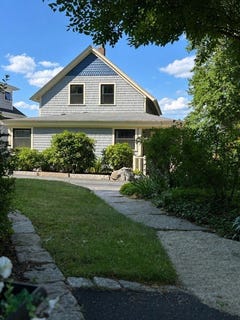/international/us/13-pine-bluff-lakeville-ma-110106443927/