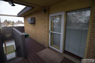 /international/us/220-n-fanning-avenue-idaho-falls-id-110108166967/