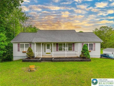 /international/us/4579-w-mountain-view-drive-lehigh-twp-pa-110099381652/