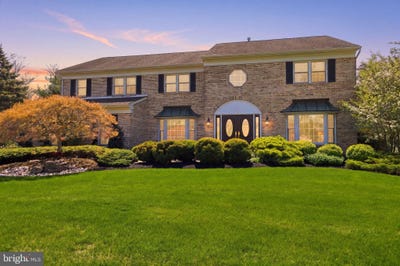 /international/us/74-radcliff-drive-doylestown-pa-110107982059/