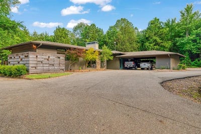 /international/us/323-county-road-44200-powderly-tx-110100840069/