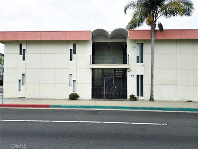 /international/us/13663-prairie-avenue-hawthorne-ca-110104444862/