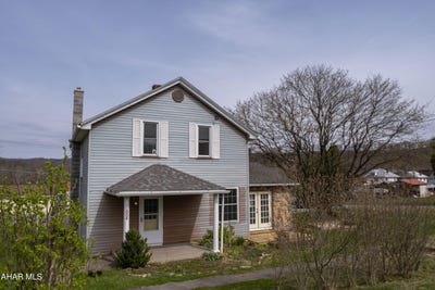 /international/us/1006-maple-street-williamsburg-pa-110098860184/