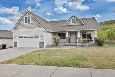 /international/us/1085-sw-latour-peak-st-pullman-wa-110108679321/