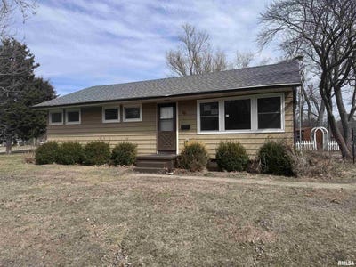 /international/us/16-arizona-drive-decatur-il-110106448147/