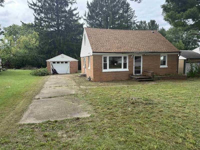 /international/us/2022-harrison-avenue-beloit-wi-110119966842/