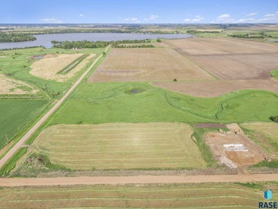 /international/us/2008-harvest-creek-ln-madison-sd-110107337085/