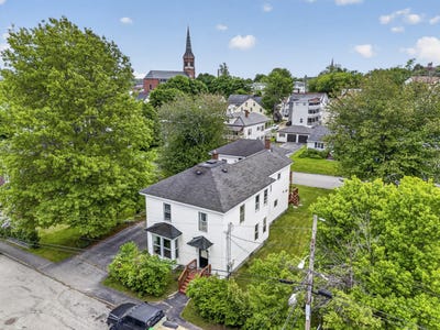 /international/us/41-state-street-biddeford-me-110108472784/