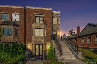 /international/us/1219-n-main-street-rochester-mi-110102660398/
