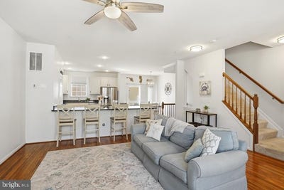 /international/us/3615-glouster-drive-north-beach-md-110108384301/