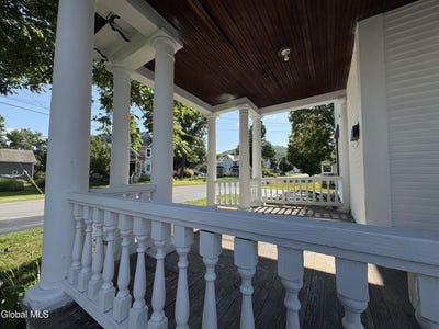 /international/us/1-elm-street-granville-village-ny-110101040787/?lang=en
