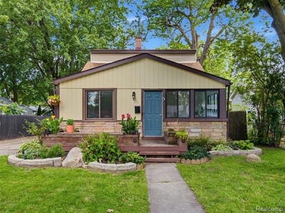 /international/us/141-w-meyers-avenue-hazel-park-mi-110109141340/