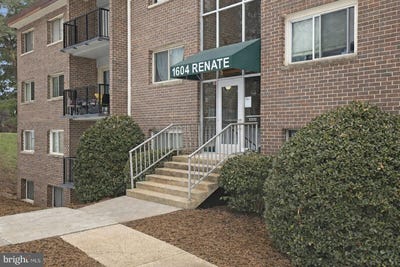 /international/us/1604-renate-drive-woodbridge-va-110105641527/