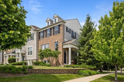 /international/us/3249-coral-lane-glenview-il-110108695140/