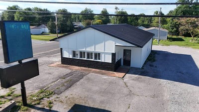 /international/us/1400-w-main-st-fairfield-il-110108930510/