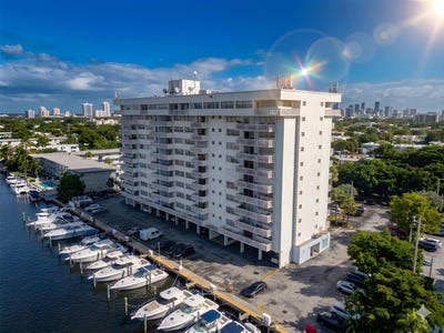 /international/us/13155-ixora-court-north-miami-fl-110107898356/