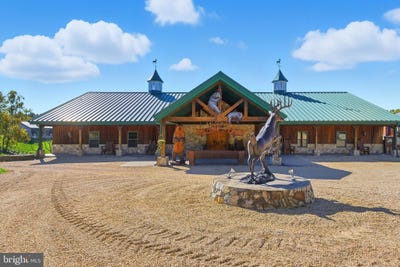/international/us/240-stoneleigh-road-palmyra-va-110107350148/
