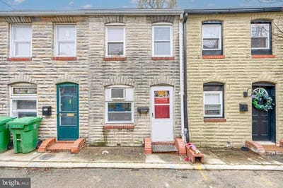 /international/us/2015-spark-court-baltimore-md-110106818761/