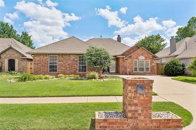 /international/us/1066-hilltop-mansion-yukon-ok-110108568741/