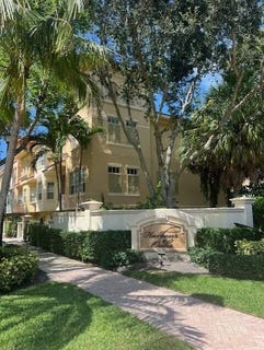 /international/us/11750-valencia-gardens-avenue-palm-beach-gardens-fl-110100269815/