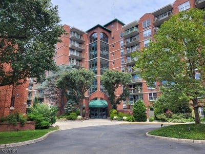 /international/us/300-113-main-st-little-falls-twp-nj-110119510894/