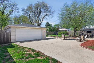 /international/us/217-se-8th-street-ankeny-ia-110107539546/