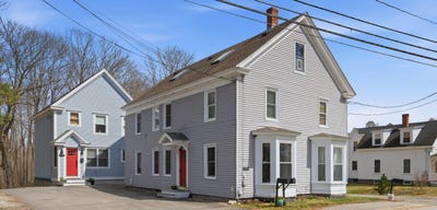 /international/us/24-grove-street-kennebunk-me-110107378289/