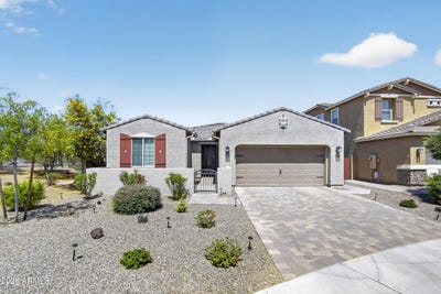 /international/us/18102-w-candelaria-drive-surprise-az-110107464782/