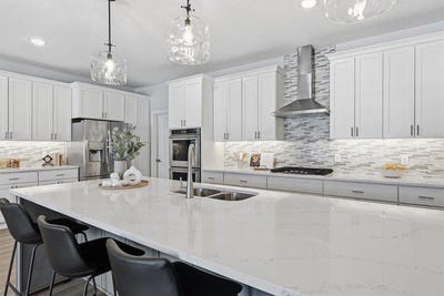 /international/us/17908-greenwich-way-lakeville-mn-110106187794/