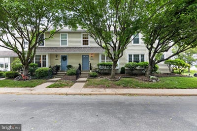 /international/us/2402-mallard-lane-downingtown-pa-110108987426/