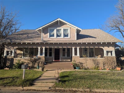 /international/us/502-w-10th-st-taylor-tx-110105939219/