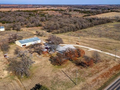 /international/us/4622-e-9th-ave-winfield-ks-110104057979/