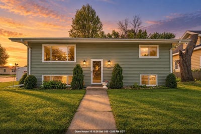 /international/us/208-e-burdick-street-black-creek-wi-110109569470/