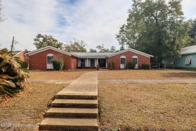 /international/us/2412-23rd-avenue-gulfport-ms-110110373248/