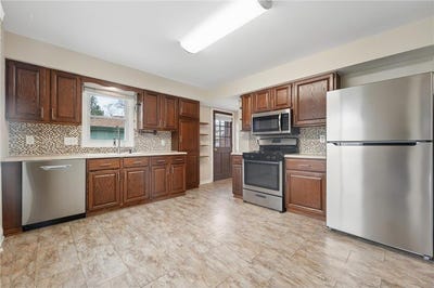 /international/us/4518-yates-avenue-n-crystal-mn-110102017867/