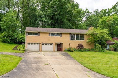 /international/us/8944-colton-street-nw-massillon-oh-110108958493/