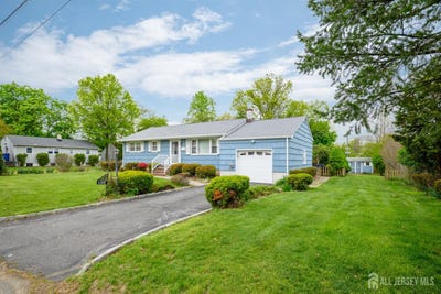 /international/us/136-roberts-avenue-piscataway-nj-110108413840/
