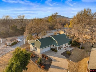 /international/us/1301-porter-lane-mountain-home-ar-110105722168/