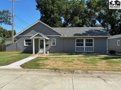 /international/us/417-e-anna-st-mcpherson-ks-110100941955/