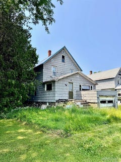 /international/us/213-seneca-copper-city-mi-110101424236/