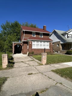 /international/us/388-chalmers-street-detroit-mi-110099677519/