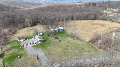 /international/us/2104-summers-school-road-morgantown-wv-110106761893/