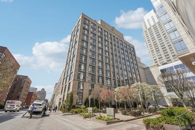/international/us/25-city-place-white-plains-ny-110109155047/