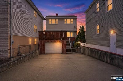 /international/us/220-5th-street-fairview-nj-110108343343/